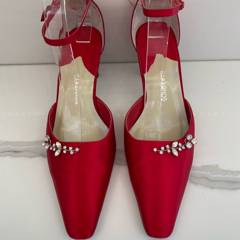 Red Caparros pumps